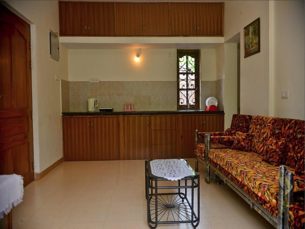 Antonio'S Residency Goa Hotell Betalbatim Exteriör bild