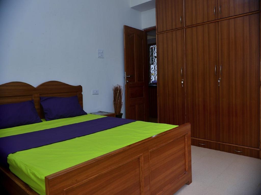 Antonio'S Residency Goa Hotell Betalbatim Rum bild