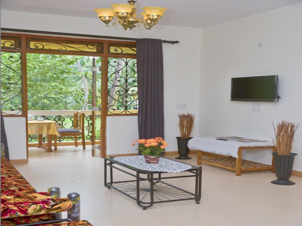 Antonio'S Residency Goa Hotell Betalbatim Rum bild
